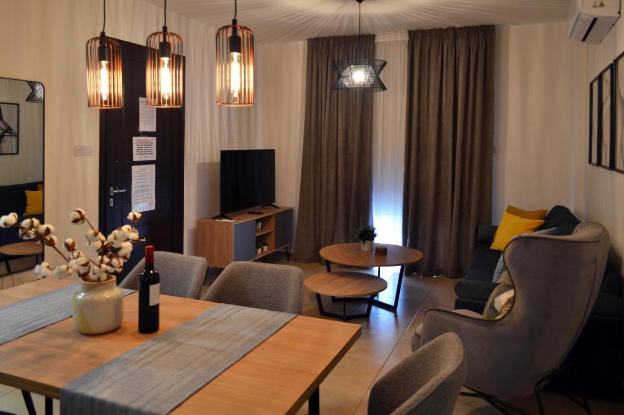 Sweet Retreat Apartman Paralímni Kültér fotó